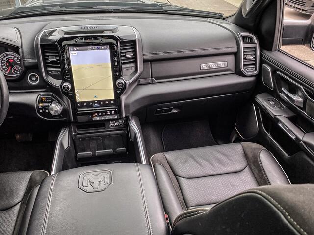 Dodge 1500 Ram 5.7 V8 4x4 Crew Cab Laramie | PANO | KEYLESS | LUCHTVERING | BIG SCREEN | 4PLAY WHEELS |