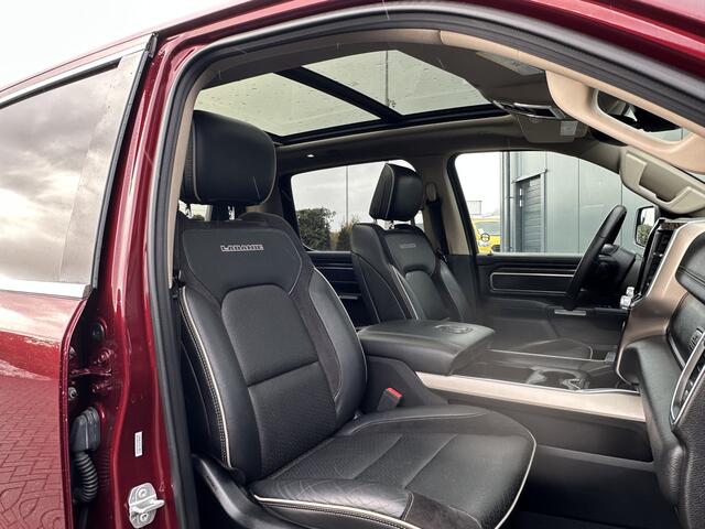 Dodge 1500 RAM 5.7 V8 LARAMIE / LPG / TREKHAAK 3.5T / ADAPTIVE CRUISE / CAMERA / PANO / 12 INCH SCREEN / DELMONICO RED