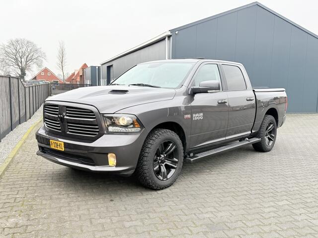 Dodge 1500 RAM 5.7 HEMI V8 4x4 CC SPORT PANO 2018