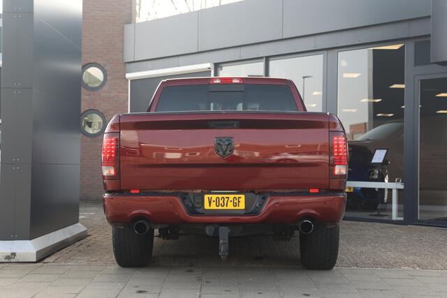 Dodge 1500 Ram 5.7 V8 Quad Cab 6'4 | Schuif- opendak | Trekhaak | 5-persoons