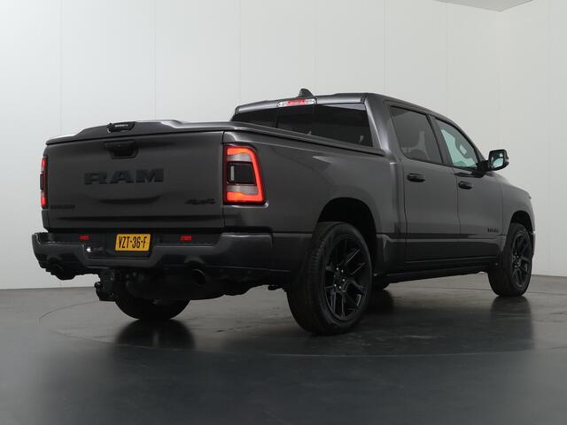 Dodge 1500 Ram 5.7 V8 4x4 CREW CAB | LARAMIE SPORT | PRINS LPG | NL AUTO | 3500 KG TREKHAAK | BED COVER | NAVIGATIE | 360 GRADEN CAMERA | HARMAN / KARDON AUDIO | STOELVERWARMING | STOEL VERKOELING | CARPLAY | ANDROID AUTO | SPORT