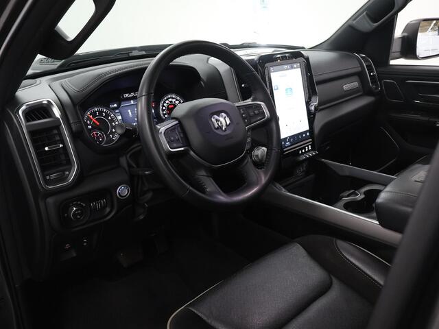 Dodge 1500 Ram 5.7 V8 4x4 CREW CAB | LARAMIE SPORT | PRINS LPG | NL AUTO | 3500 KG TREKHAAK | BED COVER | NAVIGATIE | 360 GRADEN CAMERA | HARMAN / KARDON AUDIO | STOELVERWARMING | STOEL VERKOELING | CARPLAY | ANDROID AUTO | SPORT