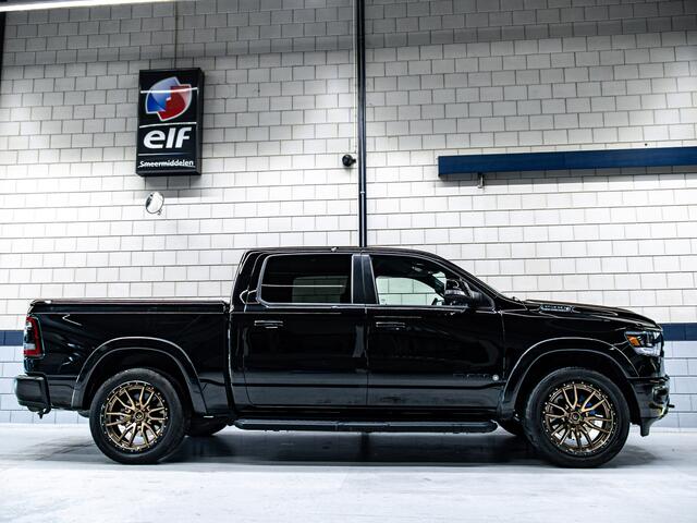 Dodge 1500 Ram Night Edition 5.7L Hemi V8 Automaat 22" Fuel Wheels | Striping