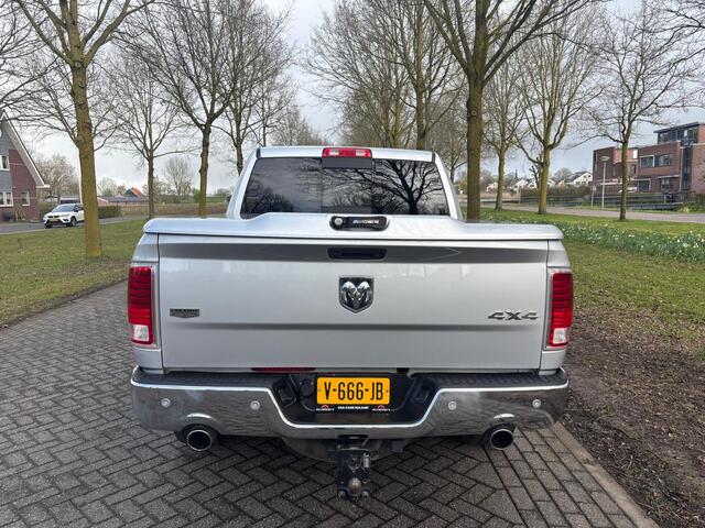 Dodge 1500 Ram 5.7 V8 Quad Cab 6'4 Laramie LAGE BIJTELLING!