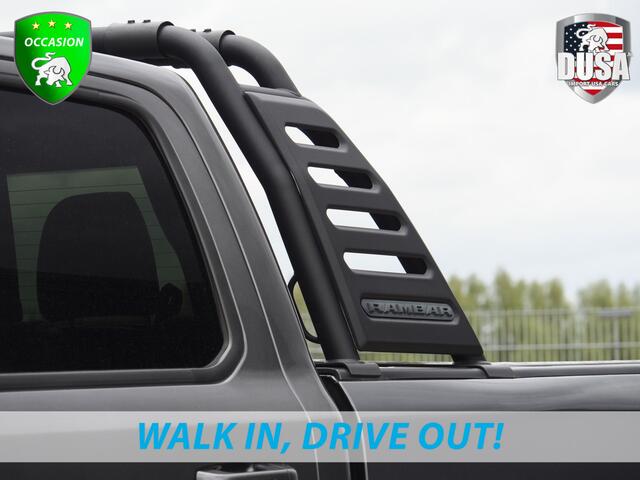 Dodge 1500 Ram 5.7 V8 4x4 Crew Cab Limited Split Tailgate | RAMBAR | Back Flip | Fenders | 22 inch Fuel offroads Nieuw binnen!