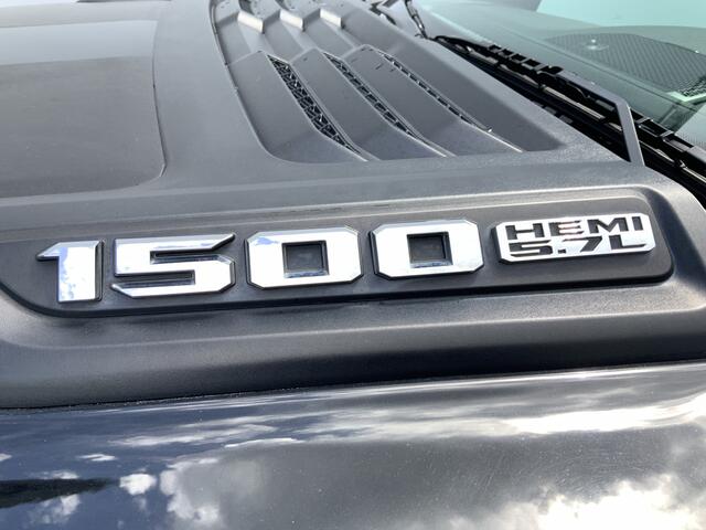 Dodge 1500 RAM LARAMIE MARGE !! Automaat 4x4 DubCab 5 Pers Volle Auto Trekhaak 3500 kg Euro 6 Benzine/LPG