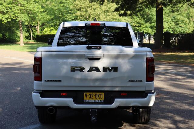 Dodge 1500 Ram 5.7 V8 4x4 Crew Cab Laramie Sport 2024 NAP | 1e eigenaar | Panorama dak | Elektrische lederen stoelen met memory | Alpine Audi | Android auto | LPG | Stoelverwarming + verkoeling | Trekhaak | Camera | Carplay | | Navigatie | Cruise control | Lichtmeta