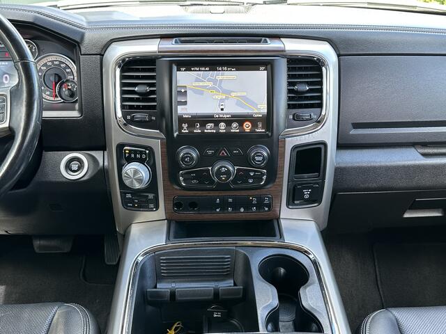 Dodge 1500 Ram LARAMIE 5.7 V8 / 4x4 / LAGE BIJTELLING !! / CREW CAB / 3.5 TONS TREKHAAK / LPG / LEER / CAMERA / ECC / CRUISE