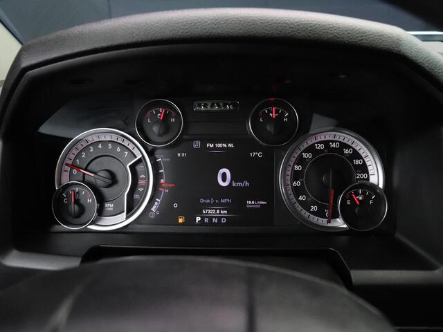 Dodge 1500 Ram classic | TREKHAAK | CRUISE | NAVI | PDC |