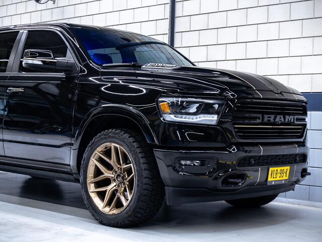 Dodge 1500 Ram 5.7 V8 4x4 Crew Cab Laramie Night | 22" Breedset | Striping