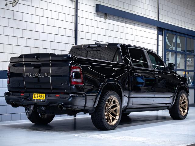 Dodge 1500 Ram 5.7 V8 4x4 Crew Cab Laramie Night | 22" Breedset | Striping