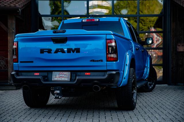 Dodge 1500 Ram 5.7 V8 | wide body | 6 zits op kenteken | Panorama dak |