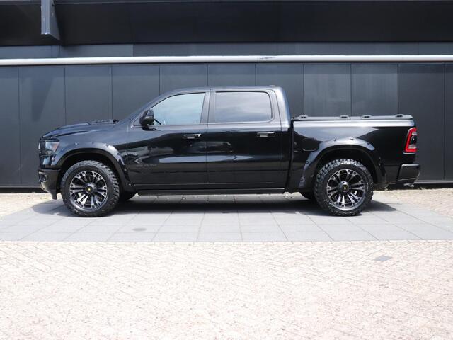 Dodge 1500 Ram 5.7 V8 4x4 Crew Cab Laramie | LEDER | MEMORY | PANO-DAK | HEAD-UP | LUCHTVERING | TREKHAAK | H&K | STOELVERK. | CAMERA | NAVI | CRUISE |
