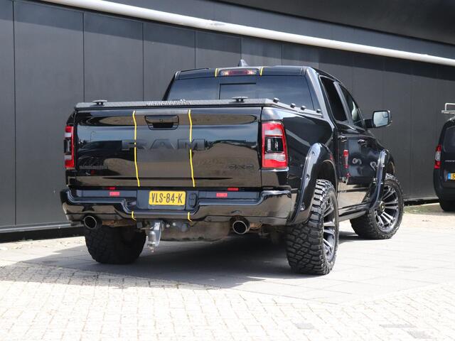 Dodge 1500 Ram 5.7 V8 4x4 Crew Cab Laramie | LEDER | MEMORY | PANO-DAK | HEAD-UP | LUCHTVERING | TREKHAAK | H&K | STOELVERK. | CAMERA | NAVI | CRUISE |