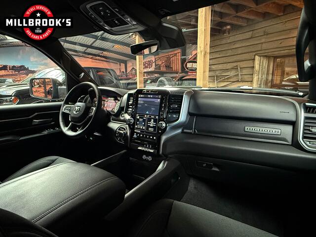 Dodge 1500 Ram Big Horn BPM VRIJ, 2025 Model! Adaptieve cruise control, 12'' scherm .