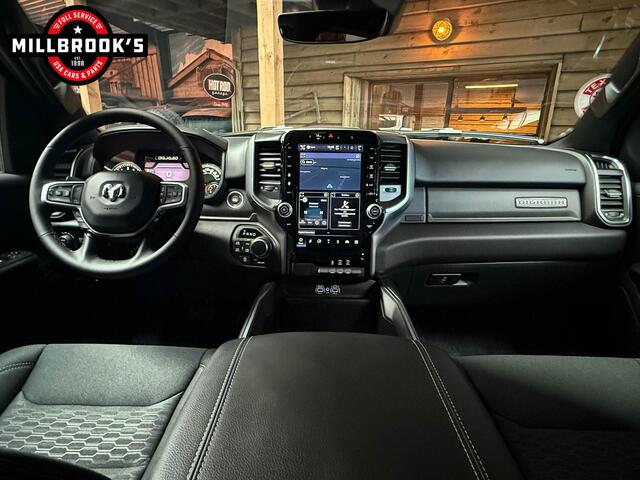 Dodge 1500 Ram Big Horn BPM VRIJ, 2025 Model! Adaptieve cruise control, 12'' scherm .