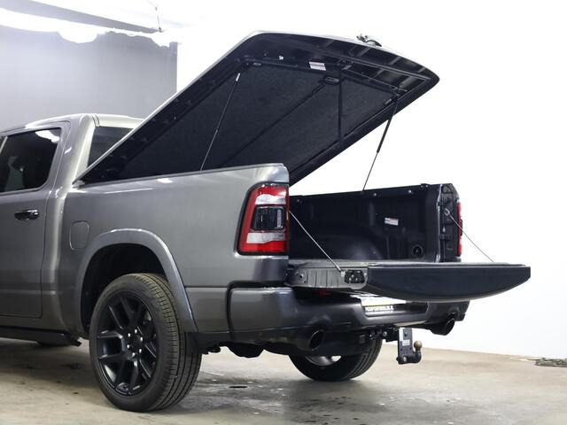 Dodge 1500 Ram 5.7 V8 4x4 Crew Cab Laramie Night | Prins LPG | Luchtvering | Adaptieve Cruise Control | Head Up Display | Digitaal Cockpit