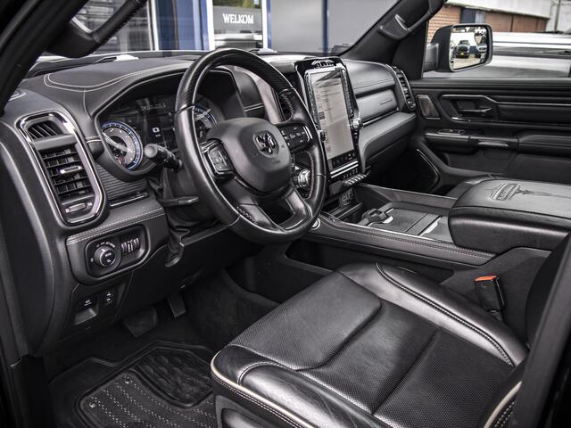 Dodge 1500 Ram Limited Night 5.7L Hemi V8 | Pano| Luchtvering| 360 camera 6.4 ft Bed