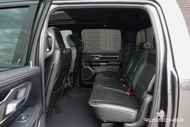 Dodge 1500 Ram 5.7 Hemi V8 401Pk 4x4 Crew Cab | Laramie | Luchtvering | Panoramadak | Trekhaak | 22''