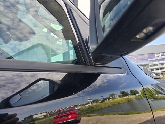 Dodge 1500 RAM 5.7 V8 Limited | Headup Display | H&K Sound | Luchtvering | Bullbar | Bomvol!