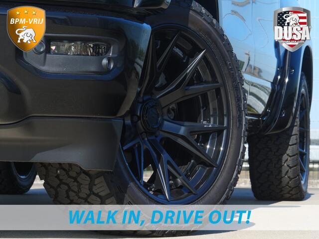 Dodge 1500 RAM | Laramie Sport | 5.7 V8 | HEMI | 4x4 | Crew Cab Panoramadak | Leder | Uconnect touchscreen | Getoonde accessoires zijn verkrijgbaar tegen meerprijs