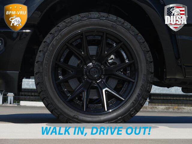 Dodge 1500 RAM | Laramie Sport | 5.7 V8 | HEMI | 4x4 | Crew Cab Panoramadak | Leder | Uconnect touchscreen | Getoonde accessoires zijn verkrijgbaar tegen meerprijs
