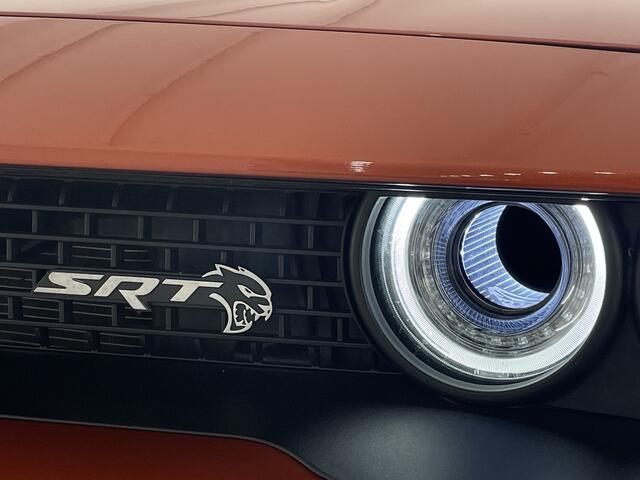 Dodge CHALLENGER 6.2 SRT Hellcat Widebody