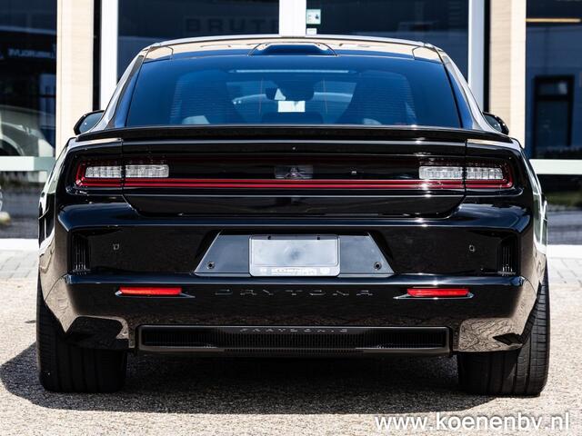 Dodge CHARGER Daytona R/T Scat Pack 680Pk / Plus Group/ Sun and Sound/ Carbon and Suede/ Track Pack