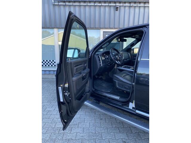 Dodge RAM PICKUP 5.7 V8 L-Vering