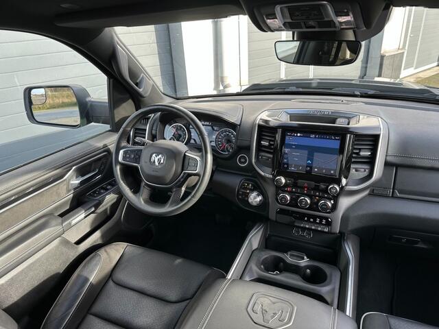 Dodge RAM PICKUP 5.7 V8 4x4 LPG LARAMIE bj2022 *NL auto *Leer *Camera *Uitlaatkle