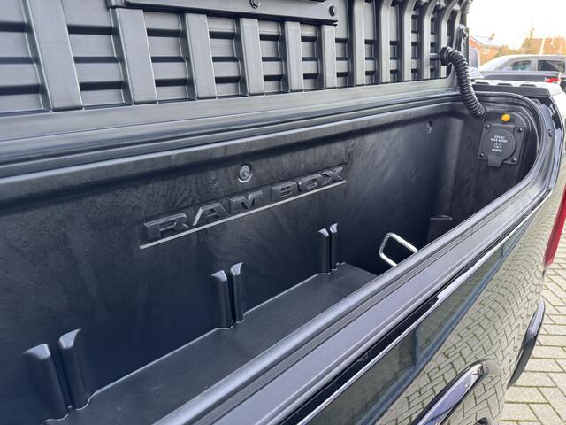 Dodge RAM PICKUP Limited Night 3.0 HURRICANE | Massage stoelen | Pano | H&K | Passenger Screen