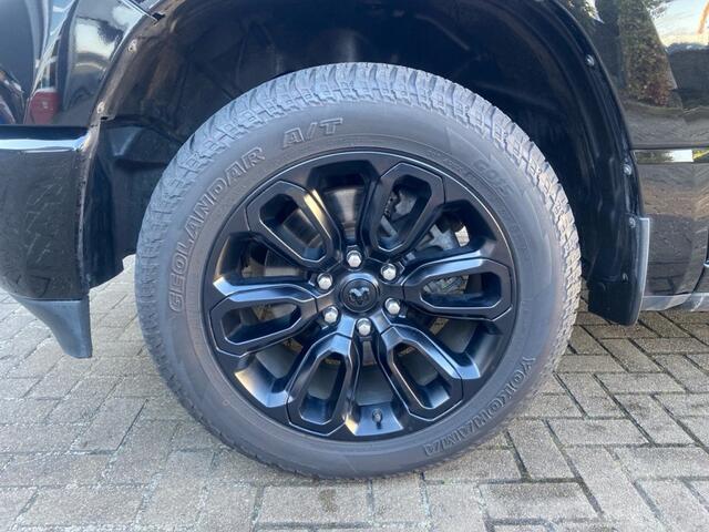 Dodge RAM PICKUP 1500 5.7 V8 4x4 Crew Cab Limited PANO-DAK/CAMERA/LEDER/STOELVENT