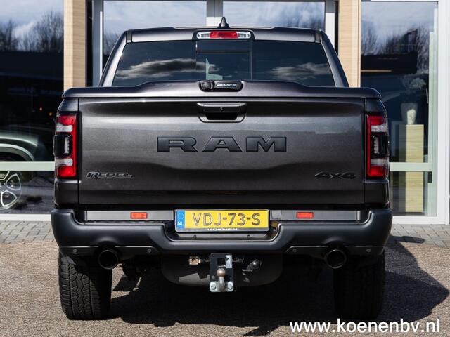 Dodge RAM PICKUP 5.7 V8 Aut. 4x4 Rebel LPG / Luchtvering / GRIJS kenteken
