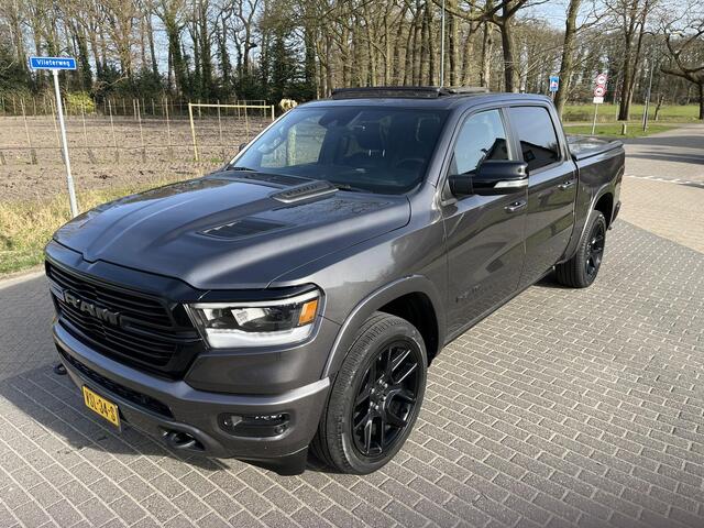 Dodge RAM PICKUP 5.7 V8 4x4 Crew Cab Laramie "Pano- H&K"