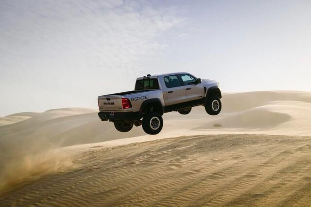 Dodge RAM PICKUP RHO (TRX) MY2025 540Pk Hurricane 3.0 L6 Level 1 Equip