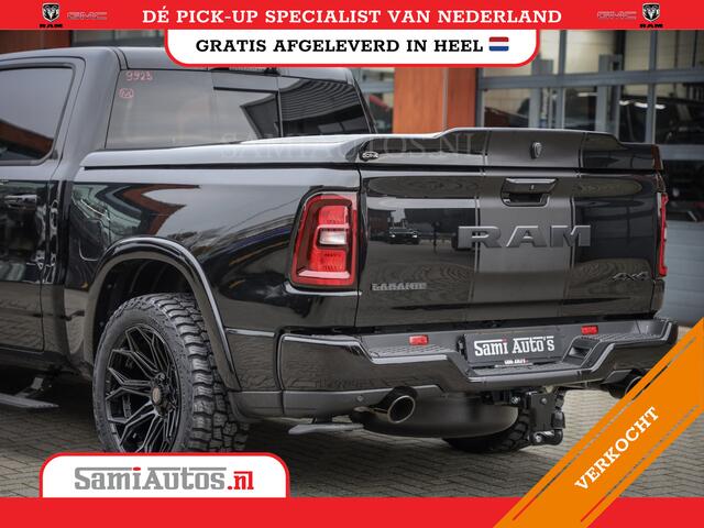 Dodge RAM PICKUP PREMIUM NIGHT | MAY 2025 BOM VOL + HUD & 14.4 INCH SCHERM | LUCHTVERING | 420PK 636 Nm | PRIJS MET LPG EN COVER EN GARANTIE | DUBBELE CABINE | PICK UP | 5 PERSOONS | DC | GRIJSKENTEKEN | VOORRAAD NR 2232 - 3424