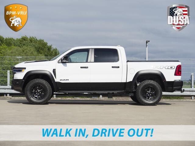 Dodge RAM PICKUP | RHO | 3.0L Twin-Turbo I6 | 4x4 | Crew Cab TWIN-TURBO HIGH OUTPUT | Panoramadak | 14,4-inch Touchscreen | Passenger Display | Getoonde accessoires zijn verkrijgbaar tegen meerprijs