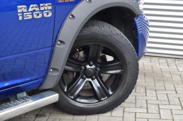 Dodge RAM PICKUP 1500 5.7 HEMI V8 QUAD CAB. 4x4 / LEDER / 20 LM. / ALPINE AUDIO