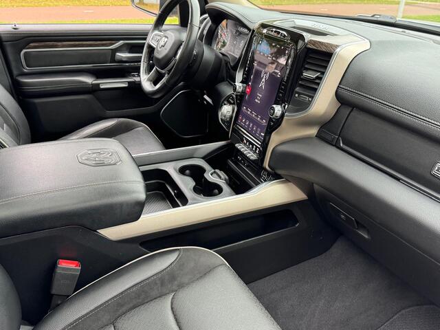 Dodge RAM PICKUP 5.7 V8 4x4 Laramie Lucht , Pano , 12 inch , 360CAM ALLE OPTIES!!