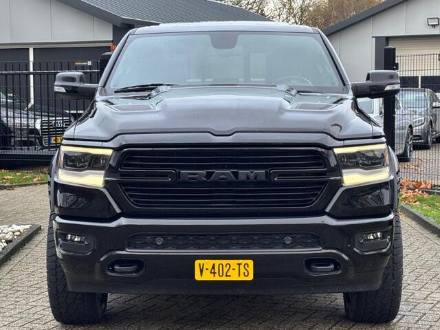 Dodge RAM PICKUP 5.7 V8 4X4 Dubbel Cabine Zwart Luchtvering VOL LPG