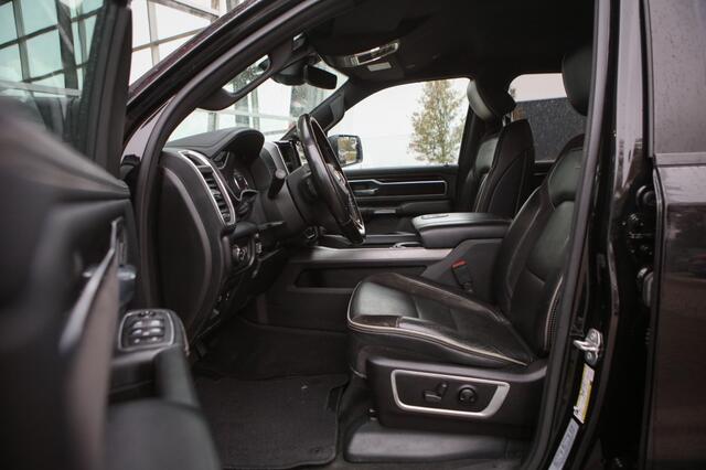 Dodge RAM PICKUP 5.7 V8 4x4 CC Laramie |