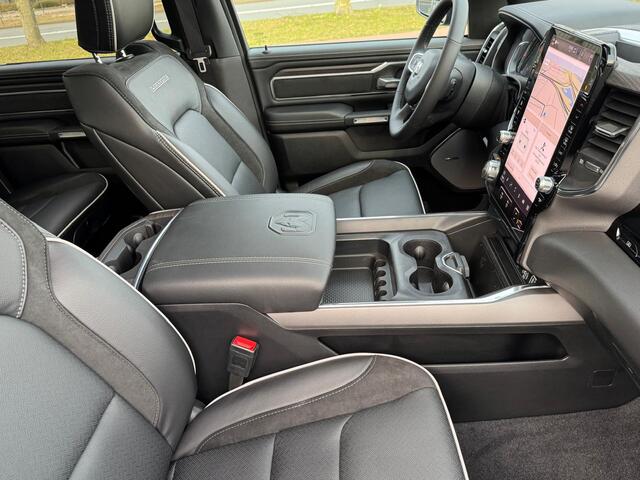 Dodge RAM PICKUP Laramie full spec. luchtvering, pano, pass.scherm MY25 3.0L TT Hurrican 420pk