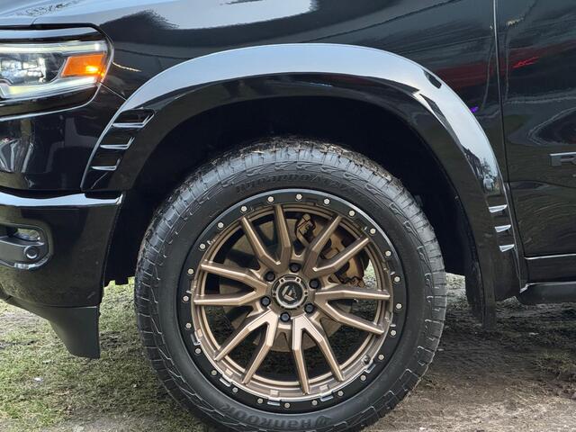 Dodge RAM PICKUP 5.7 V8 HEMI 4x4 Limited Night WB Demo