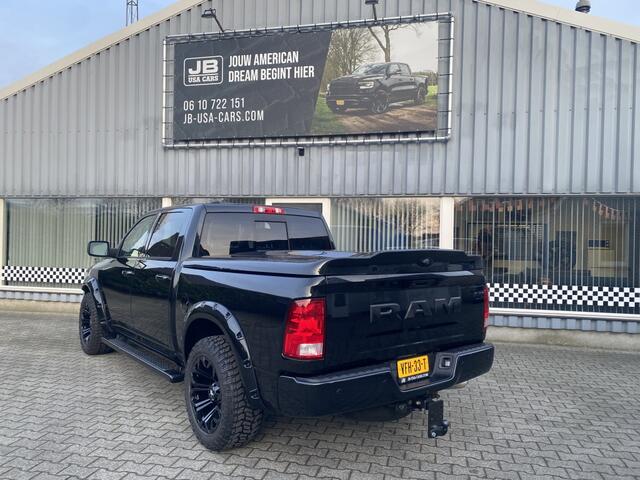 Dodge RAM PICKUP 5.7 V8 4x4 Black Edition N.A.P.