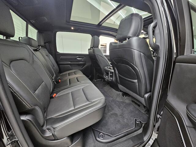 Dodge RAM PICKUP 5.7 V8 Hemi 4x4 Crew Cab Sport