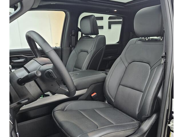 Dodge RAM PICKUP 5.7 V8 Hemi 4x4 Crew Cab Sport