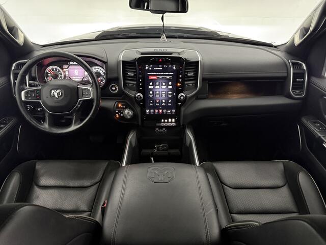 Dodge RAM PICKUP 5.7 V8 4x4 Crew Cab Laramie | 3500kg Trekgew. | Camera | Trekhaak | Memory | 5 Zits | Carplay | Alpine Audio