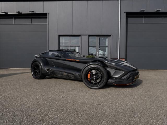 Donkervoort F22 2.5 Exposed Carbon Exterior
