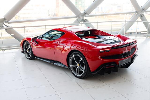 Ferrari 296 GTB 3.0 V6| Rosso Corsa | Lift | Apple Carplay