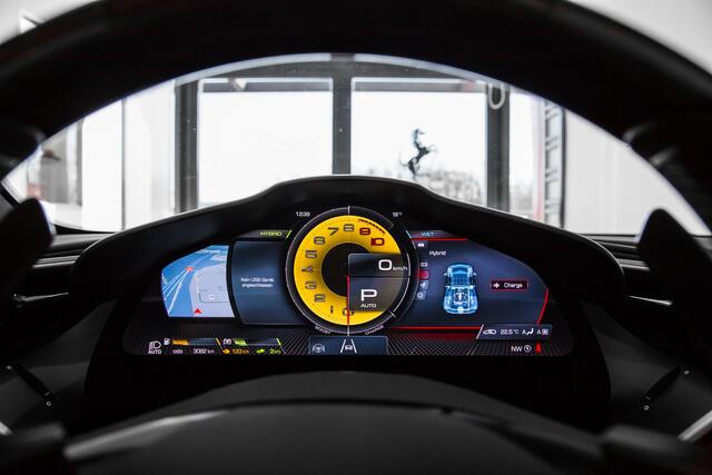 Ferrari 296 GTS ~Ferrari Munsterhuis~